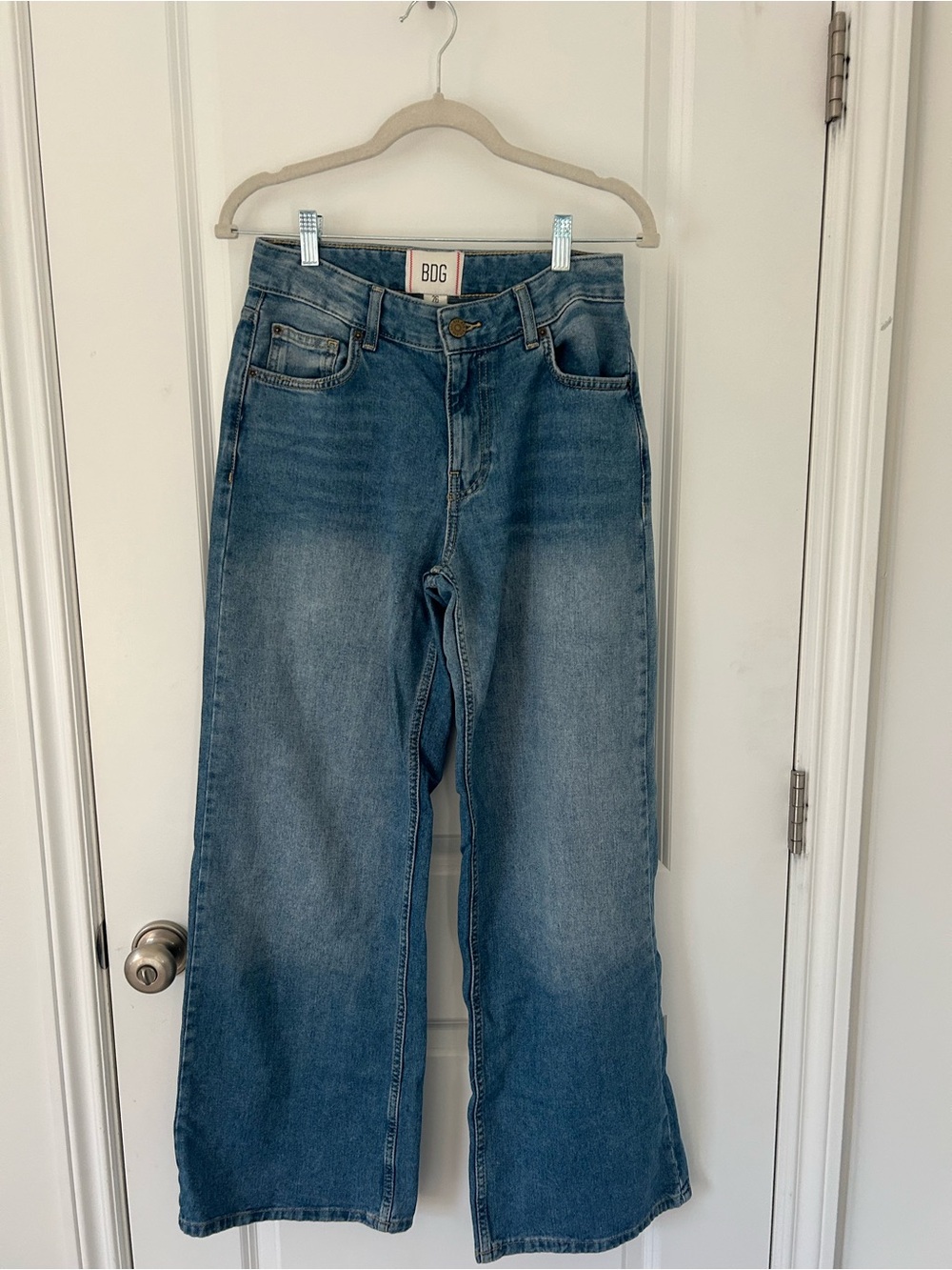 BDG Wide-Leg High-Rise Jeans in Medium Blue Wash
